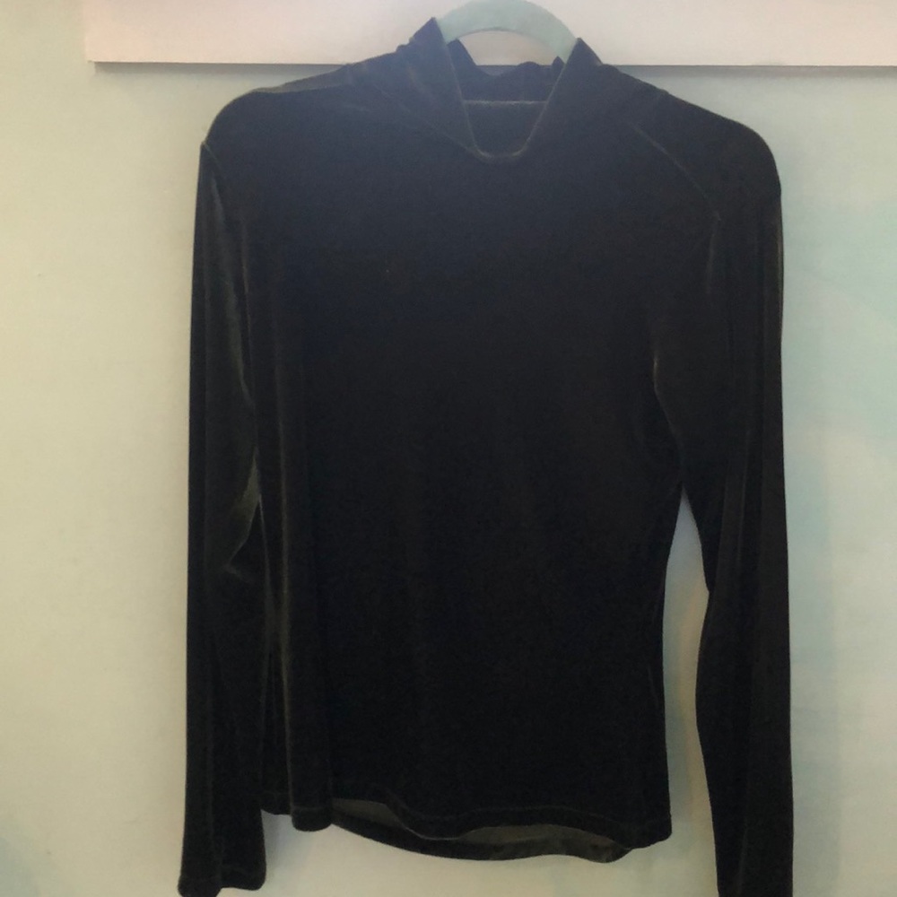Olive green top velvet